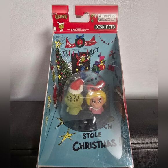 Dr. Seuss NEW The GRINCH Desk Pets - Grinch & Cindy Lou Who in Desk Pet Dome - Picture 2 of 5